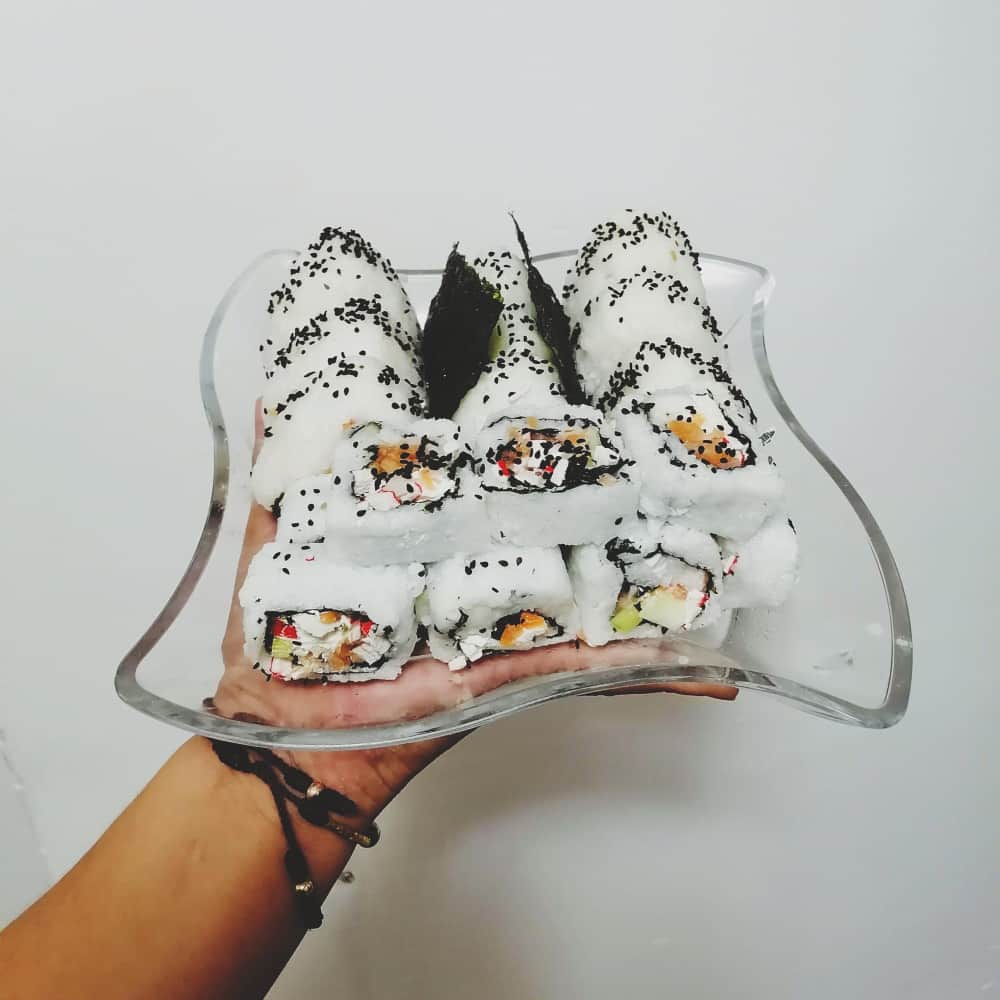 طبق من السوشي