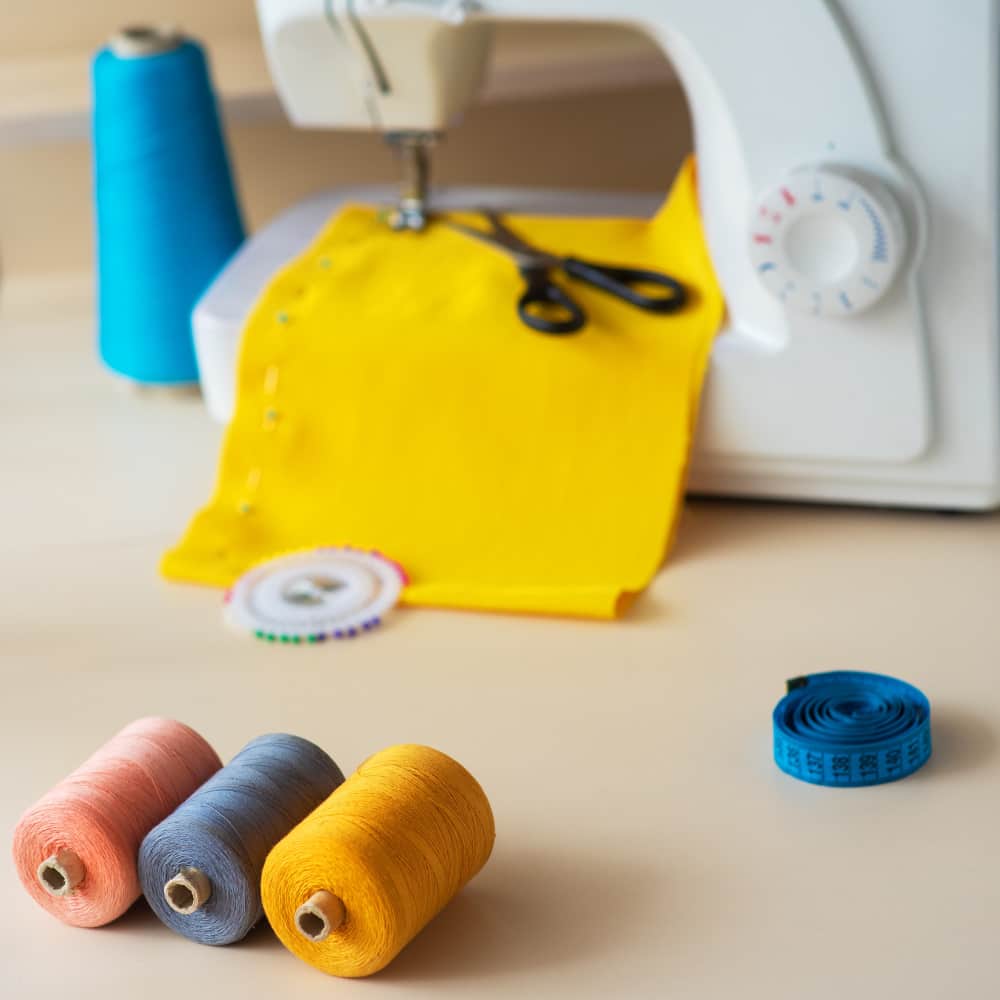 أدوات خياطة
