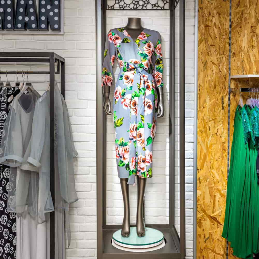 محل أزياء نسائي