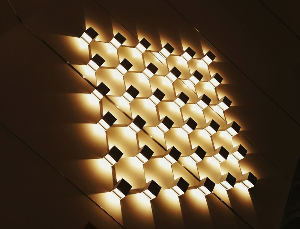 معادن مضيئة