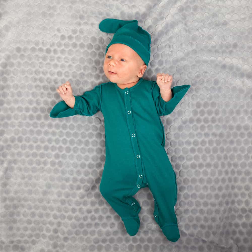 طفل رضيع طفل رضيع