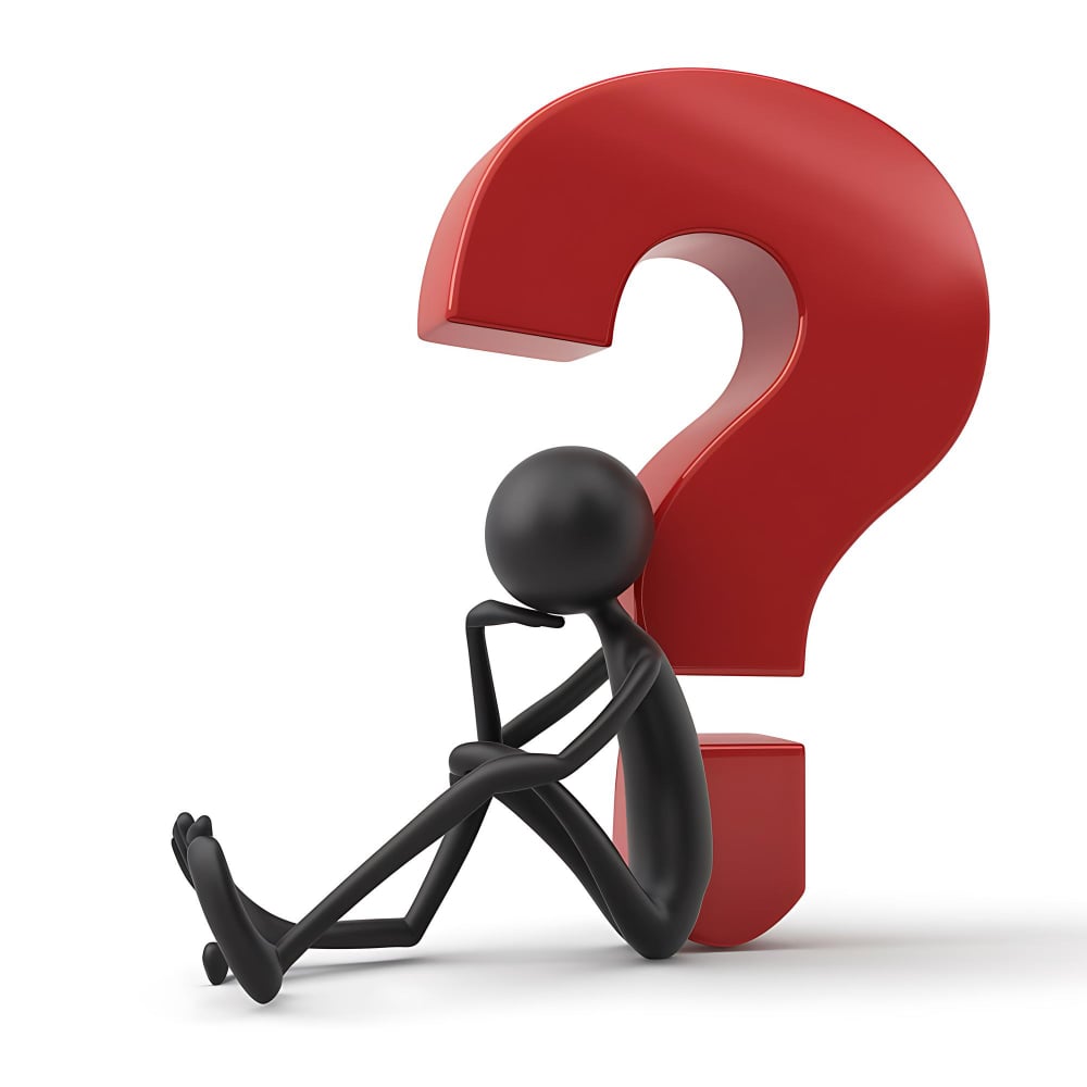 مجسم شخص يجلس بجانب علامة استفهام