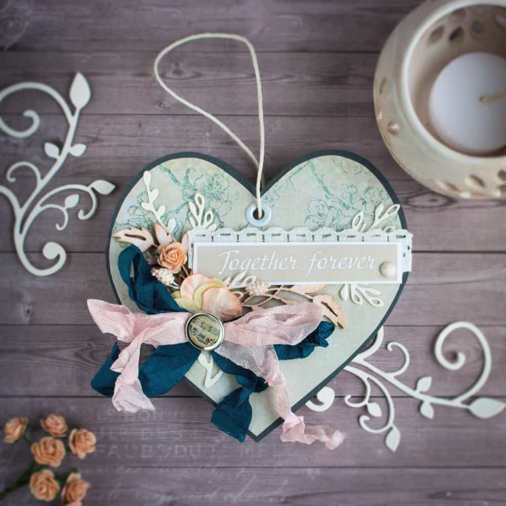 قلب بداخله عبارة معا للأبد قلب بداخله عبارة معا للأبد